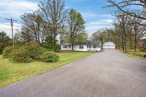12831 State Highway 64, Lebanon, MO 65536