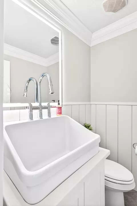 Bath - 775 E 505th Rd, Aldrich, MO 65601 photo 1 of 8