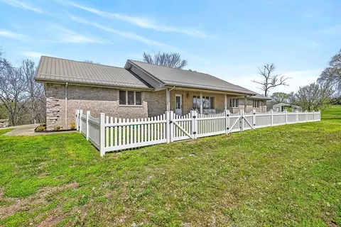 775 E 505th Rd, Aldrich, MO 65601
