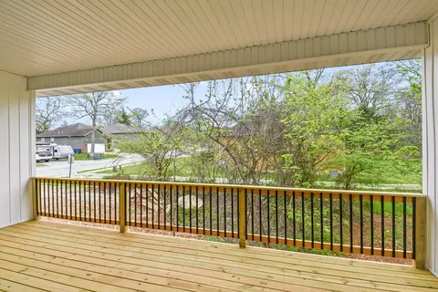 Exterior - 2014 E Jay St, Ozark, MO 65721 photo 9 of 10