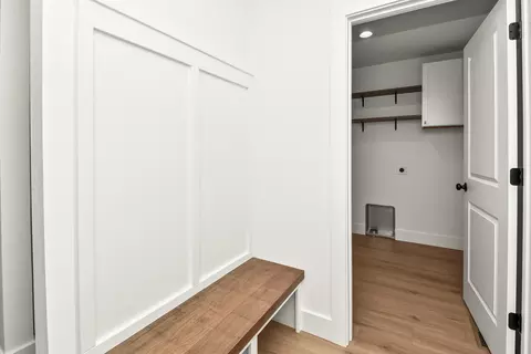 Entry Way - 2014 E Jay St, Ozark, MO 65721 photo 4 of 4