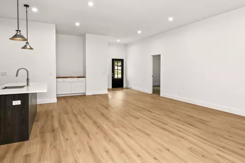 Living - 2014 E Jay St, Ozark, MO 65721 photo 2 of 5