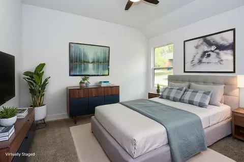Bedroom - 2014 E Jay St, Ozark, MO 65721 photo 7 of 11