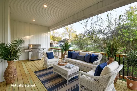 Exterior - 2014 E Jay St, Ozark, MO 65721 photo 7 of 10