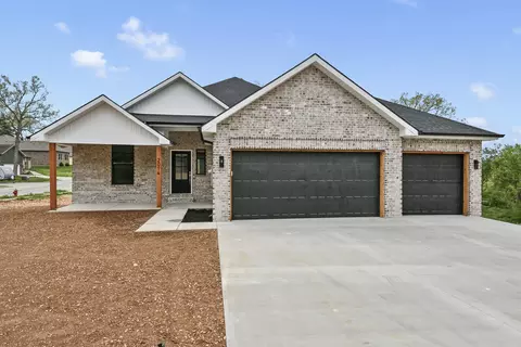 2014 E Jay St, Ozark, MO 65721
