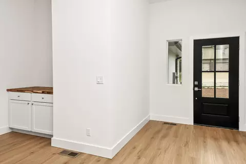 Entry Way - 2014 E Jay St, Ozark, MO 65721 photo 1 of 4