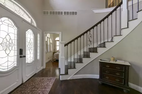Entry Way - 27302 Cimarron Dr, Eagle Rock, MO 65641 photo 4 of 8