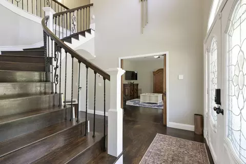 Entry Way - 27302 Cimarron Dr, Eagle Rock, MO 65641 photo 2 of 8