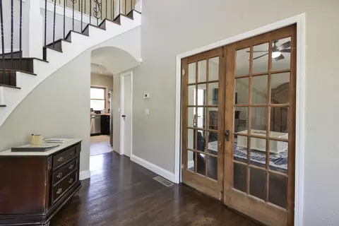 Entry Way - 27302 Cimarron Dr, Eagle Rock, MO 65641 photo 3 of 8