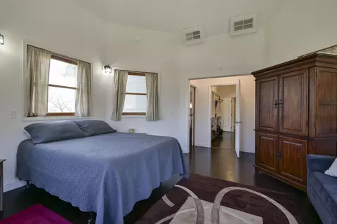 Bedroom - 27302 Cimarron Dr, Eagle Rock, MO 65641 photo 3 of 12