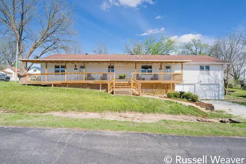712 714 Arcadia St, Warsaw, MO 65355