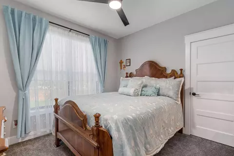 Bedroom - 4898 S Sycamore Ave, Springfield, MO 65810 photo 4 of 4