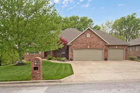 617 S Garden Way, Republic, MO 65738