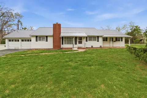 916 Sommerfield Dr, Houston, MO 65483