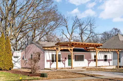 Exterior - 1345 E Walnut St, Springfield, MO 65802 photo 3 of 6