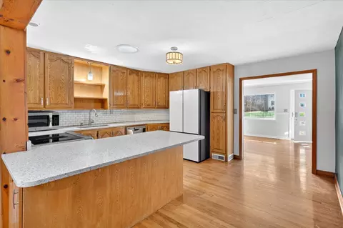 Kitchen - 1345 E Walnut St, Springfield, MO 65802 photo 4 of 4
