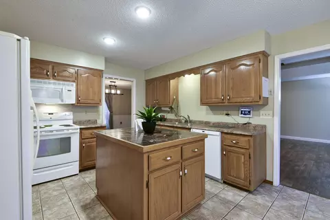 706 N 38 St, Nixa, MO 65714 photo 16