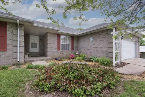 706 N 38 St, Nixa, MO 65714 photo 3
