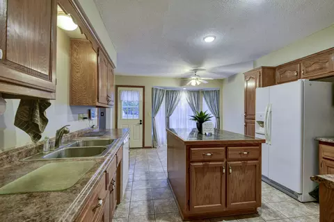 706 N 38 St, Nixa, MO 65714 photo 17