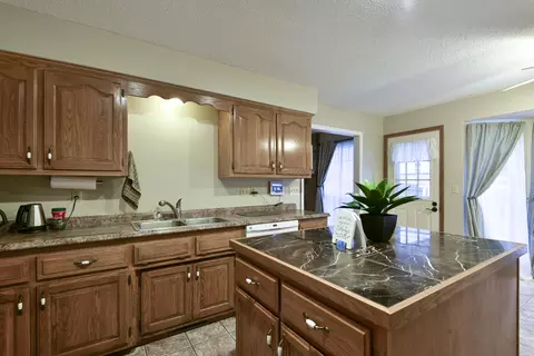706 N 38 St, Nixa, MO 65714 photo 18