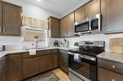 Kitchen - 127 Summertime Ct, Branson, MO 65616 photo 2 of 3