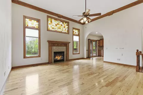Living - 4202 Buttonwood Dr, Nixa, MO 65714 photo 2 of 7