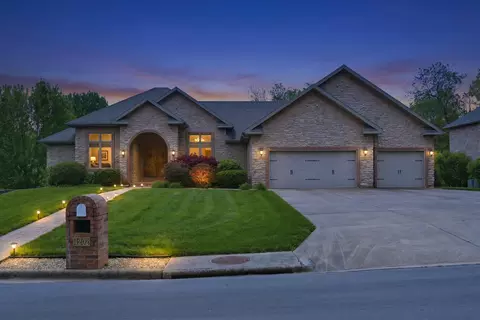 Exterior - 4202 Buttonwood Dr, Nixa, MO 65714 photo 2 of 9