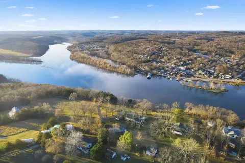 320 Barker Ln, Branson, MO 65616