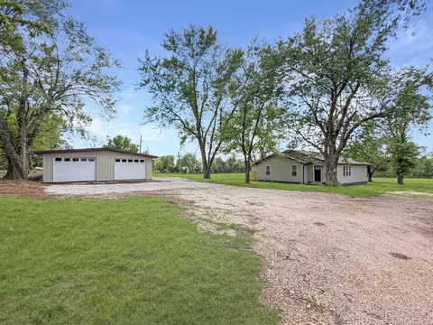 216 Ward Dr, Granby, MO 64844