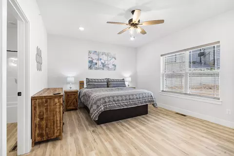 Bedroom - 10 Shellie Ln, Branson, MO 65616 photo 2 of 13