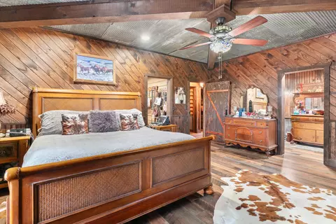Bedroom - 2907 Moon Valley Rd, Ozark, MO 65721 photo 2 of 5