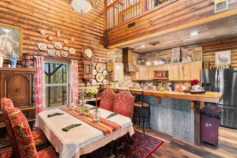 Dining - 2907 Moon Valley Rd, Ozark, MO 65721 photo 1 of 3