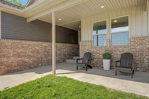 1491 E Charlton St, Republic, MO 65738 photo 4
