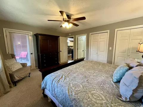Bedroom - 175 Avondale Dr #14, Branson, MO 65616 photo 4 of 4