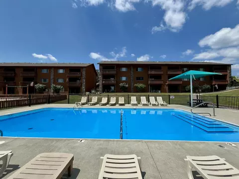 Exterior - 175 Avondale Dr #14, Branson, MO 65616 photo 7 of 12