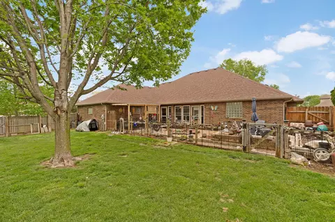 Exterior - 3848 W Suzanne St, Battlefield, MO 65619 photo 9 of 9