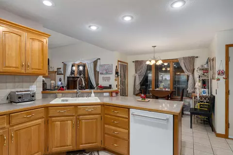 Kitchen - 3848 W Suzanne St, Battlefield, MO 65619 photo 3 of 3
