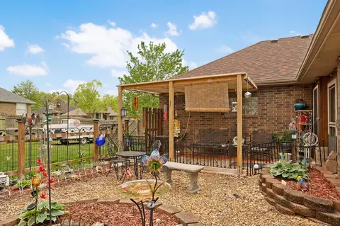 Exterior - 3848 W Suzanne St, Battlefield, MO 65619 photo 7 of 9