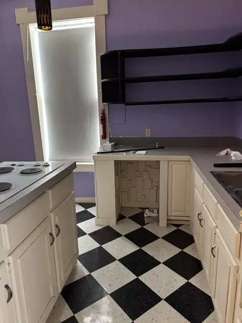 Kitchen - 7637 North St, Seligman, MO 65745 photo 3 of 4