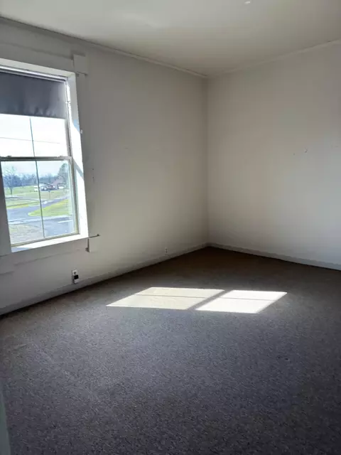 Bedroom - 7637 North St, Seligman, MO 65745 photo 2 of 3