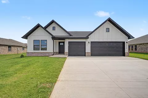 5218 S Morgan Ave, Battlefield, MO 65619