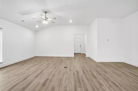 Living - 5218 S Morgan Ave, Battlefield, MO 65619 photo 12 of 12