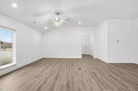 Living - 5218 S Morgan Ave, Battlefield, MO 65619 photo 7 of 12