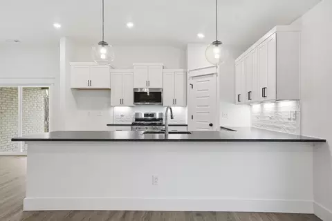 Kitchen - 5218 S Morgan Ave, Battlefield, MO 65619 photo 1 of 6