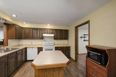 Kitchen - 1237 S Brite Ave, Springfield, MO 65807 photo 2 of 2