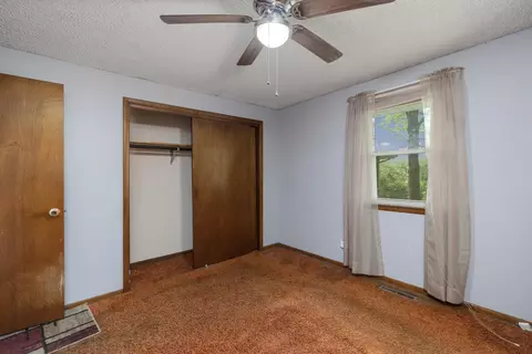 Bedroom - 1237 S Brite Ave, Springfield, MO 65807 photo 4 of 5