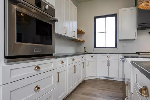 Kitchen - 1840 Tennessee Rd, Ozark, MO 65721 photo 3 of 8