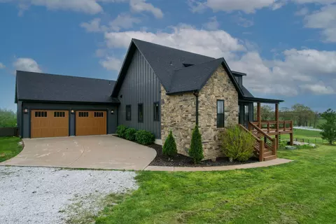 Exterior - 1840 Tennessee Rd, Ozark, MO 65721 photo 7 of 17