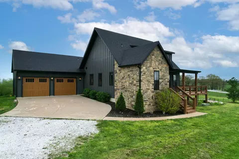 Exterior - 1840 Tennessee Rd, Ozark, MO 65721 photo 8 of 17