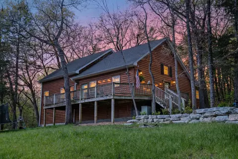 1006 Bluff Rd, Merriam Woods, MO 65740
